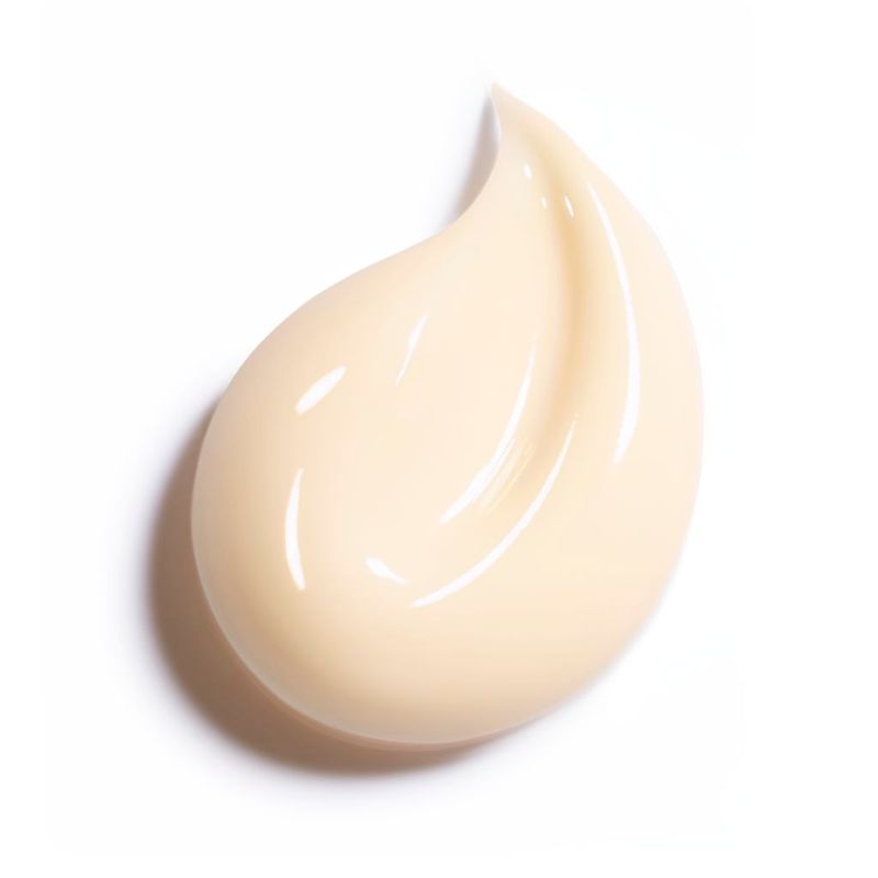 SUBLIMAGE-LA-CREME-Tratamiento-50-G-CHANEL-textura