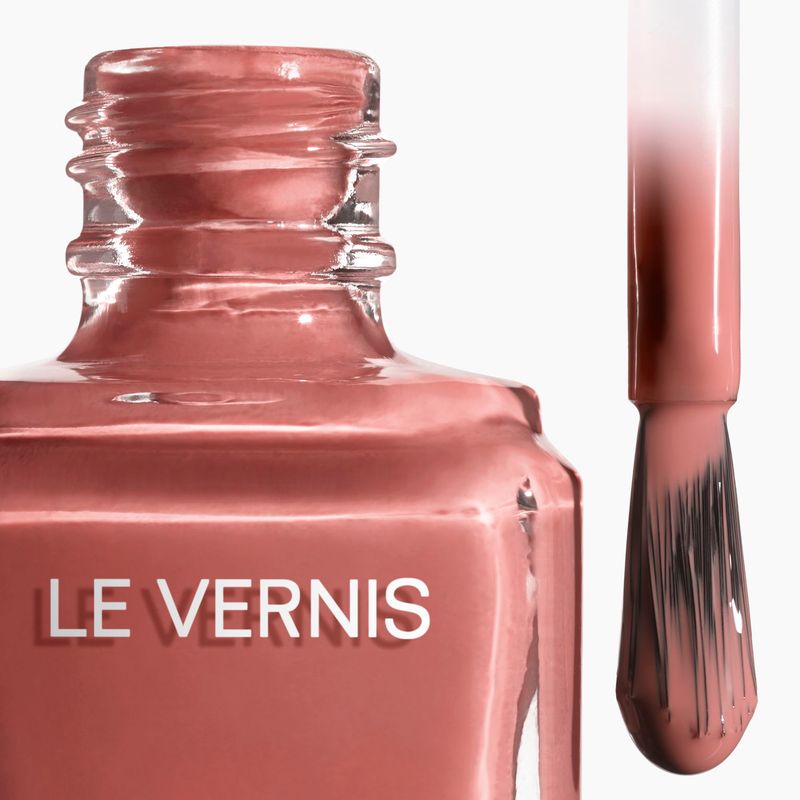 3145891791174-LE-VERNIS-COLOR-Y-BRILLO-DE-LARGA-DURACION-117-PASSE-MURAILLE-alternativo